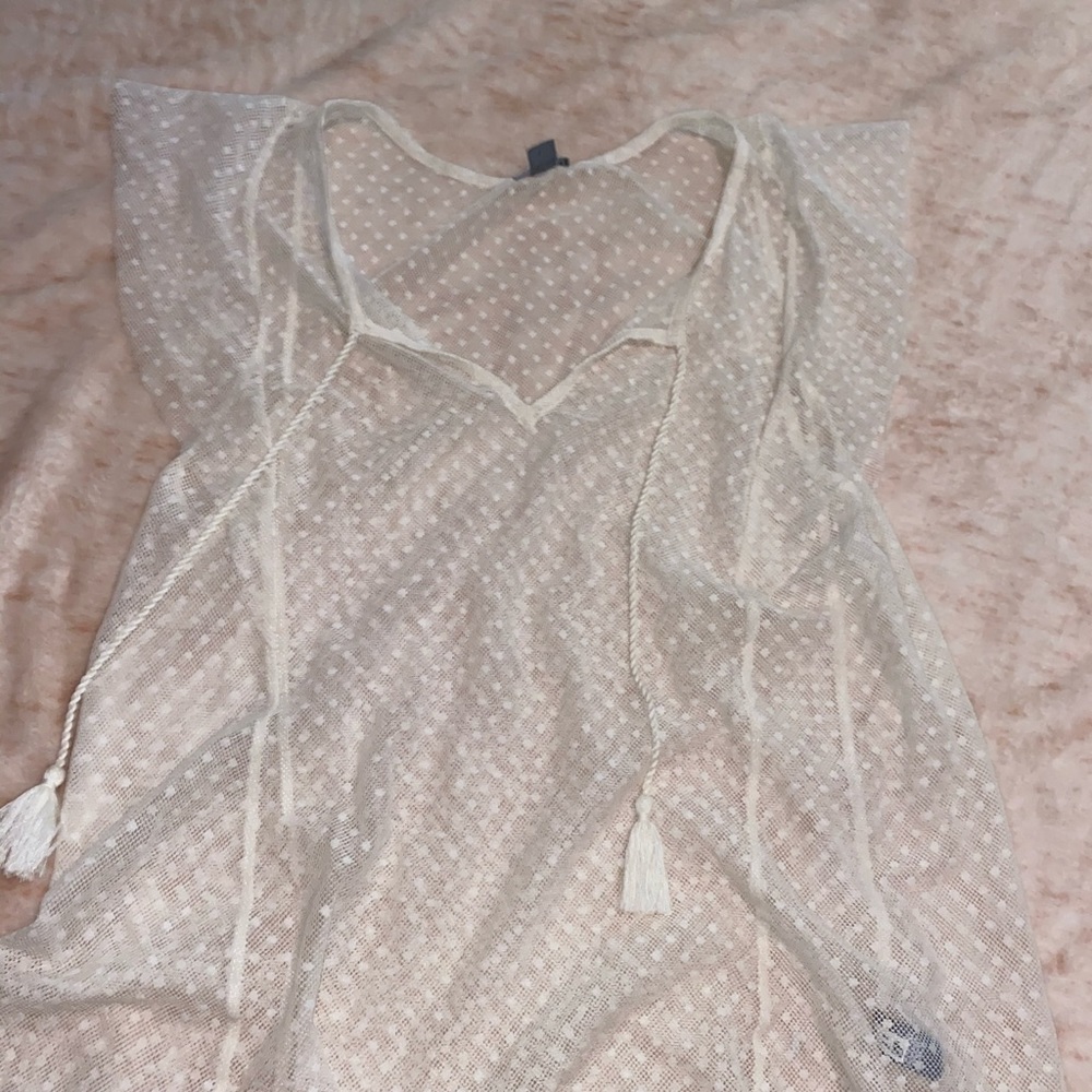 💗 3/$20 polka dot mesh top